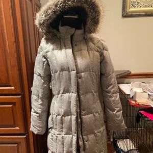 womans medium Eddie Bauer Down Parka winter coat, great silver color.